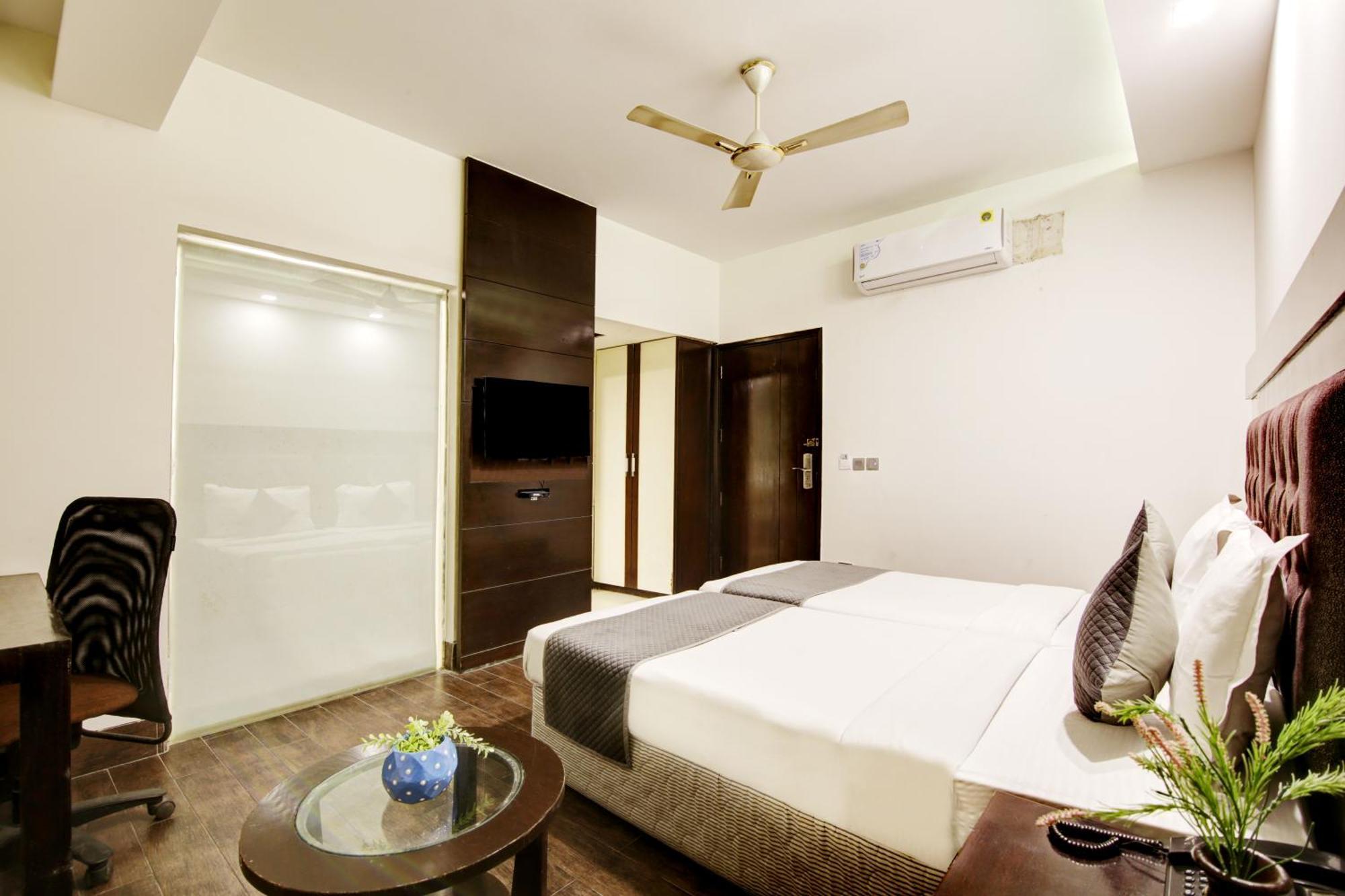 Hotel Good Times Near Ganga Ram Hospital And Karol Bagh Metro Delhi (National Capital Territory of India) Exterior foto
