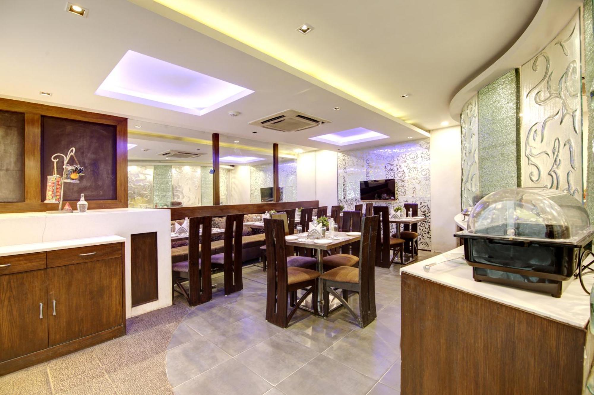 Hotel Good Times Near Ganga Ram Hospital And Karol Bagh Metro Delhi (National Capital Territory of India) Exterior foto